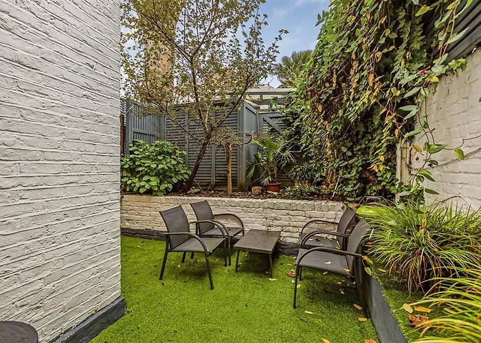 Earls Court Spacious Apartment